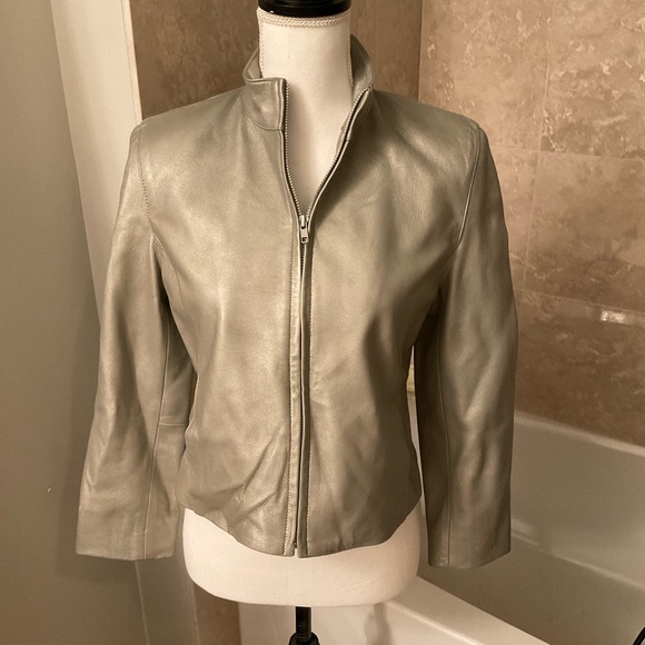 Vintage Jones New York Leather Jacket - Picture 2 of 8